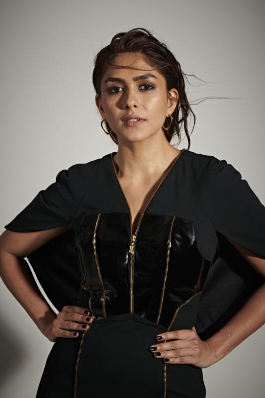 mrunal thakur